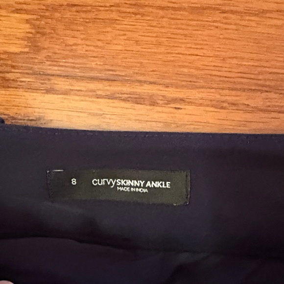 LOFT Dark Blue Curvy Skinny Ankle Length Pants - NWT - Picture 3 of 5